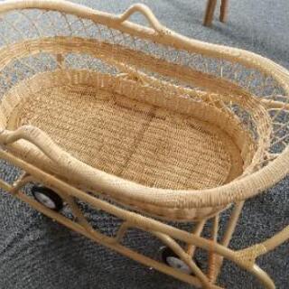 ゆりかご ヨーラン 車輪付