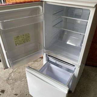 I1206　シャープ冷蔵庫　137L　2014年
