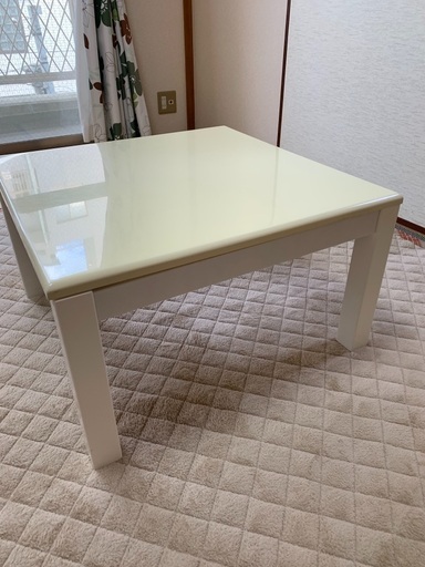 白テーブル(こたつ)