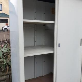 小型物置小屋