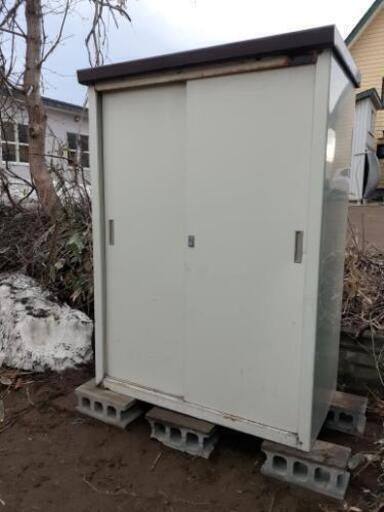 小型物置小屋