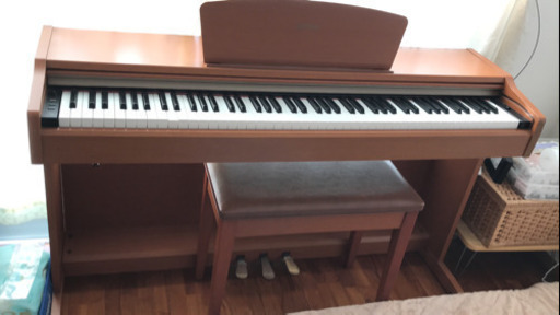電子ピアノ
