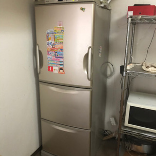 【ネット決済・配送可】冷蔵庫と電子レンジ