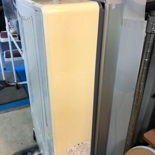 ☆中古 激安！！ 　コイズミ　ウインドエアコン　1.6/1.9ｋｗ　　KAW-1951形　2015年製　本体の幅36㎝×奥行17㎝×高さ77㎝　KD049　￥15,000！！