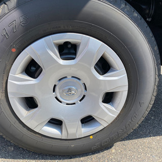 ハイエース6型純正ホイール・タイヤ・ナット