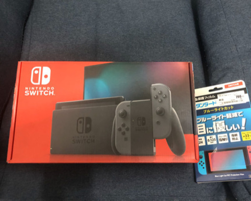 任天堂　Switch グレー　新品