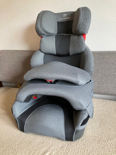 新品チャイルドシート エールベベ・サラット3ステップクワトロプレミア