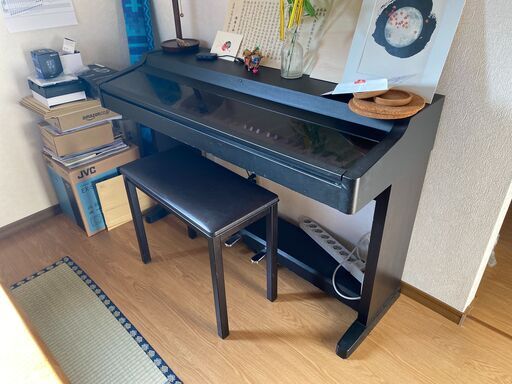 鍵盤楽器、ピアノ Yamaha Clavinova CLP-121