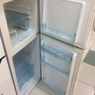 エラヴィタックス 2ドア冷凍冷蔵庫（143L) ER-151-HG