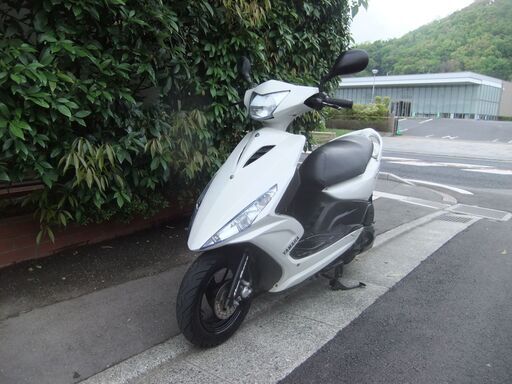 ヤマハ　RS-Z100　中古実動車　バッテリーフル充電済み　シート新品張替え済み　サイドスタンド付き　ナンバー登録書類有