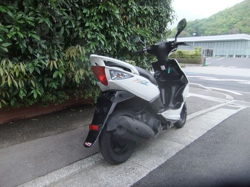 ヤマハ　RS-Z100　中古実動車　バッテリーフル充電済み　シート新品張替え済み　サイドスタンド付き　ナンバー登録書類有 ヤマハ RS-Z100 中古実動車 バッテリーフル充電済み シート新品張替え