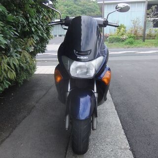 スズキ　アヴェニス150　中古実動美車　バッテリーフル充電済み　オイル交換後引き渡し　カスタムミラー付き　ナンバー登録書類有