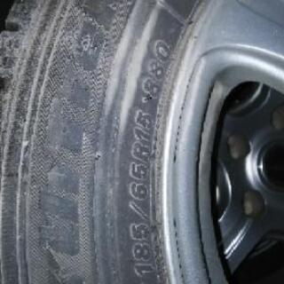 スタッドレスタイヤ、アルミホイール付きで