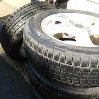 スタッドレスタイヤ、アルミホイール付きで