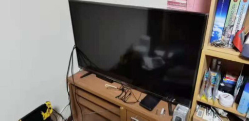 4K 43型テレビ