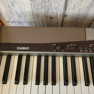 電子ピアノ　カシオ　