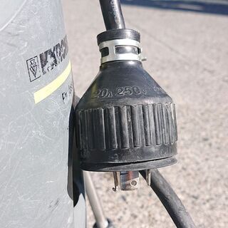 土日引き取り対応可　ケルヒャー　業務用　高圧洗浄機　200Ｖ電源　60Hz（西日本用）　車　トラック　バス　重機などの洗浄に♪