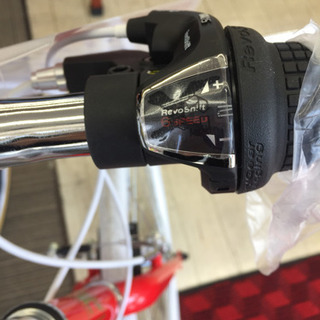 4/15  【新品✨】クロスバイク  ロードバイク  未使用✨レッド&ホワイト  6段変速  21テクノロジー