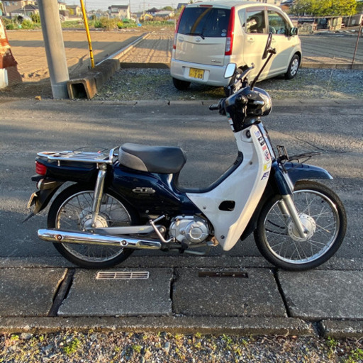 カブ AA04 ボアアップ81cc 交換も可