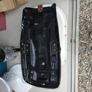 GSX250E ゴキ 三段シート