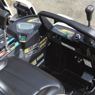 SOLD OUT】クボタ コンバイン【現行機種/記念号】ラクリード 3条刈 