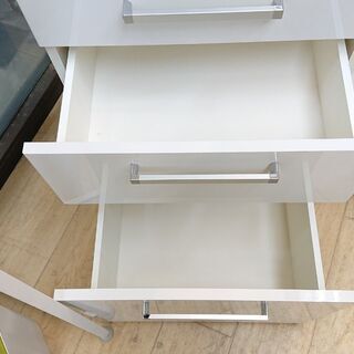 ☆ キッチンボード 食器棚 レンジボード コンセント付き ホワイト 900