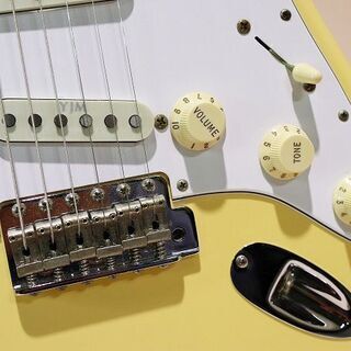 【苫小牧バナナ】極美品 Fender USA YNGWIE MALMSTEEN STRAT MN VWT UPGR メイプル指板/YJMFury搭載 純正HCなど付属あり マルムスティーン♪