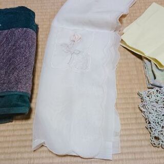 バスタオル大 ・ 花刺繍 暖簾 ・ クッションカバー 2種類 ・...