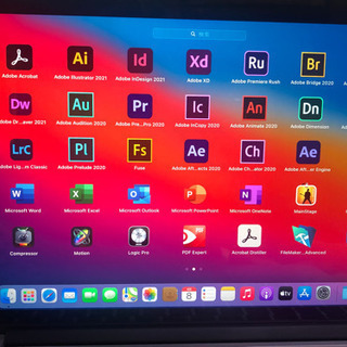 MacBook pro 13デザイナークリエイター仕様(^^)
