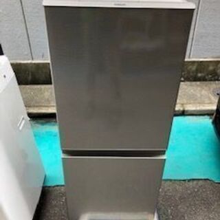☆中古 激安！！ AQUA 　アクア　ノンフロン冷凍冷蔵庫　126L　AQR-13G (S) 形　2018年製　幅48cm×奥行き56cm×高さ116cm　　KD068　￥15000！！