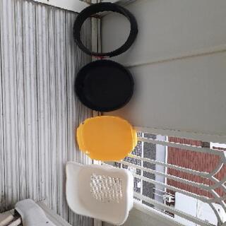 【猫用品】今日から飼えます❗猫用三段ケージ、トイレ２つ、ケア用品、キャリーケースなど