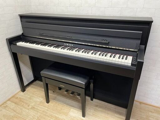 電子ピアノ　ヤマハ　CLP-585B　※送料無料(一部地域)