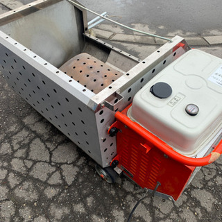 融雪機 古いですがまだまだ使えそうです。