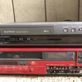 ビデオデッキ　VHS 東芝　A-D18あげます！