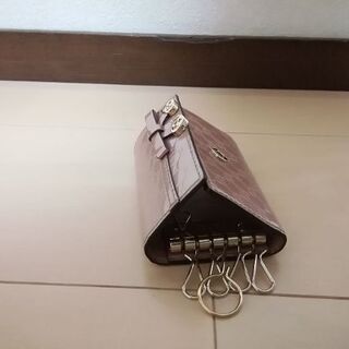 グッチ キーケース リボン ピンク GUCCI かわいい