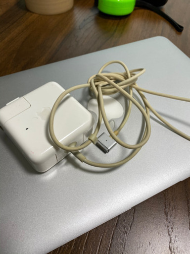 【完動品】MacBook Air 11インチ 初期化済み