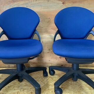 ITOKIのオフィスデスク、オフィスチェア安くお譲り致します。