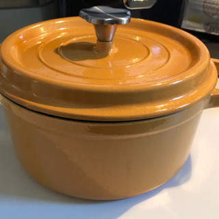 ホーロー鍋 鋳物鍋