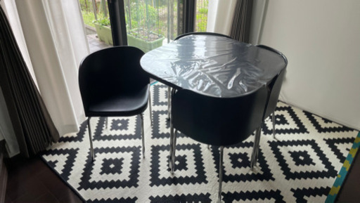 IKEA FUSION ユニークなダイニングテーブル （テーブルと椅子のセット）取り引き決定