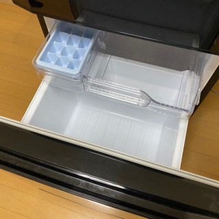 ★三菱　冷蔵庫　146L MR-P15Z-B サファイアブラック　2016年　美品　ノンフロン　右開き