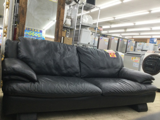 4/17 福岡 東区 定価400,000円 最高級 総革張り ふかふかな3Pソファー 比べて下さい!!厚生地でその辺のソファーとは大違いです。