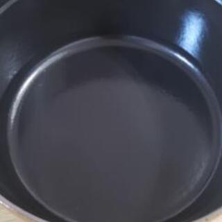 ストウブのお鍋(24cm)とストウブのレシピ本