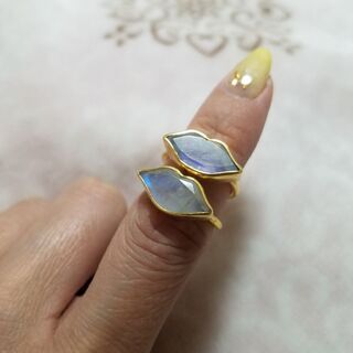 リップ型☆ホワイトラブラドライト☆9号10号セット♪