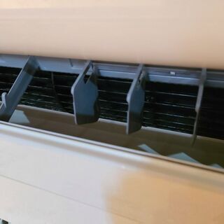 三菱電機 霧ケ峰 MSZ-GE2218-W 2019年製 主に6畳用 中古 禁煙