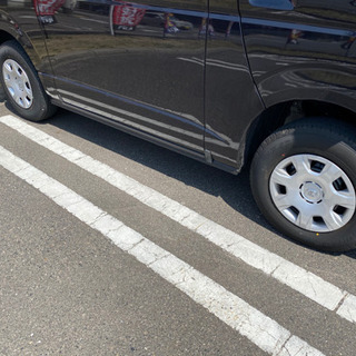 （値下げ‼️）ハイエース　純正タイヤホイールナットセット