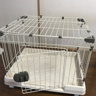 【ネット決済】新品同様のペットハウス　小型犬・子猫用