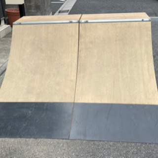 取りに来れる方限定　スケボー　クオーターランプ2個
