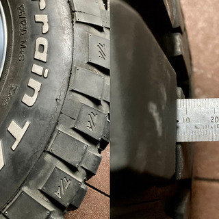 グッドリッチ　マッドテレーン　285×75×16  ランクル　78プラド