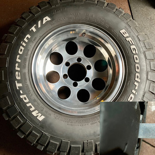 グッドリッチ　マッドテレーン　285×75×16  ランクル　78プラド
