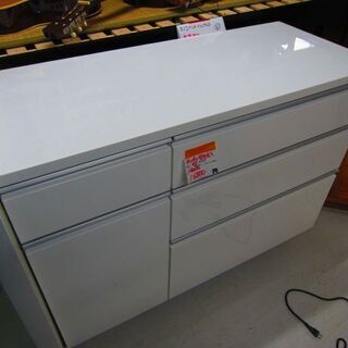 リサイクルショップのダイトーです。お持ち帰り価格 キッチンボード